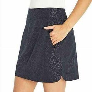 Orvis Black Skort pull on subtle rose embossed activewear tennis pickleball